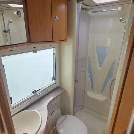 Campsite Evasion Cosy En Camping-car